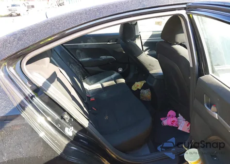 2019 Hyundai Elantra Se из США, поврежденный, VIN 5NPD74LF4KH412173